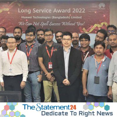 Huawei Awards Employees for Long Service